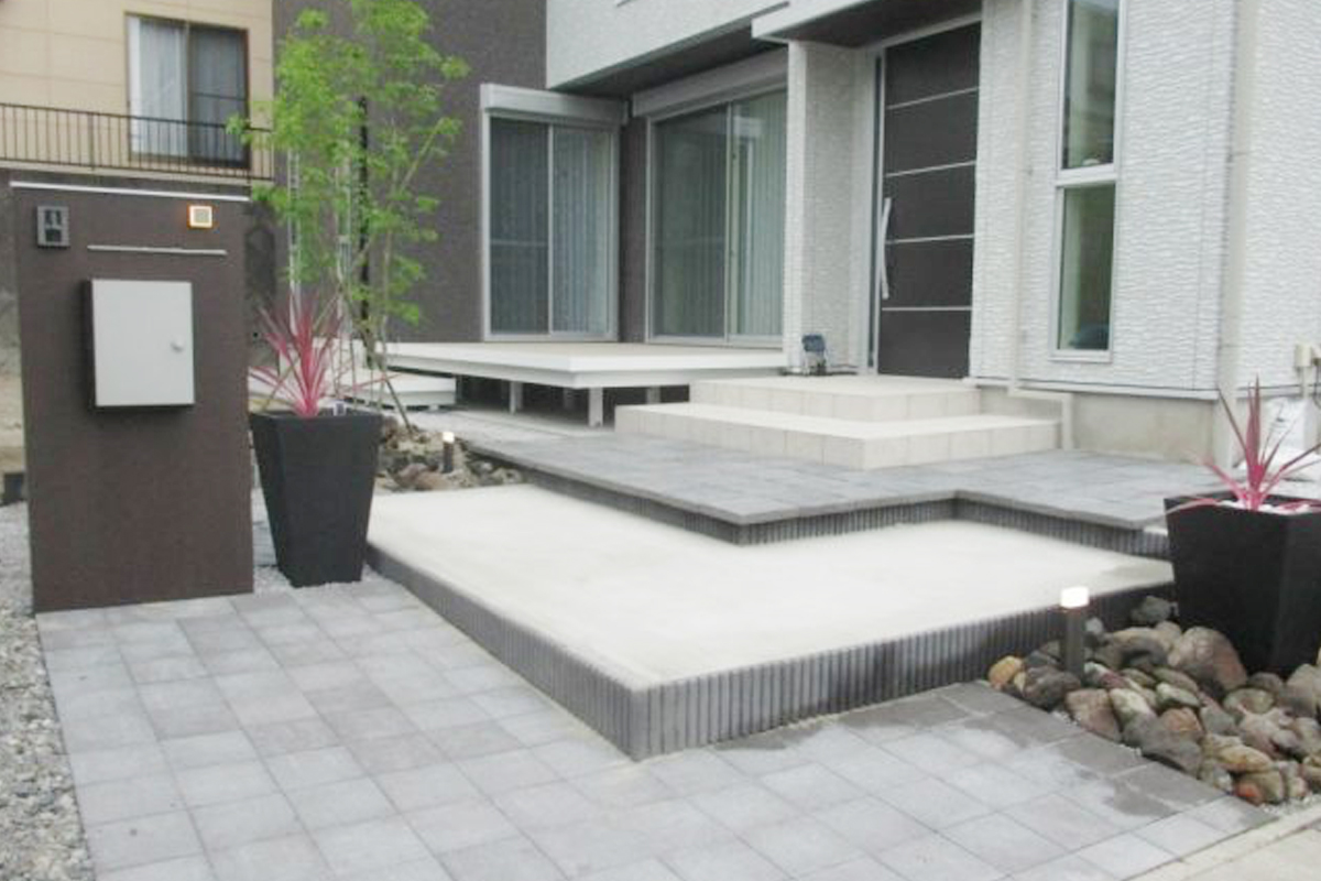 渋川市　H様邸　門廻り・デッキ工事